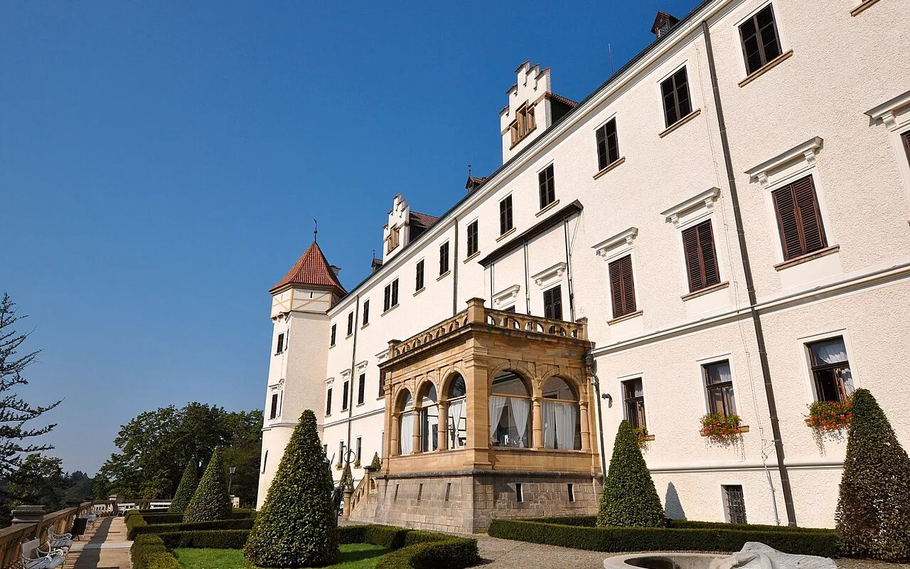 The carved loggia on the chateau facade